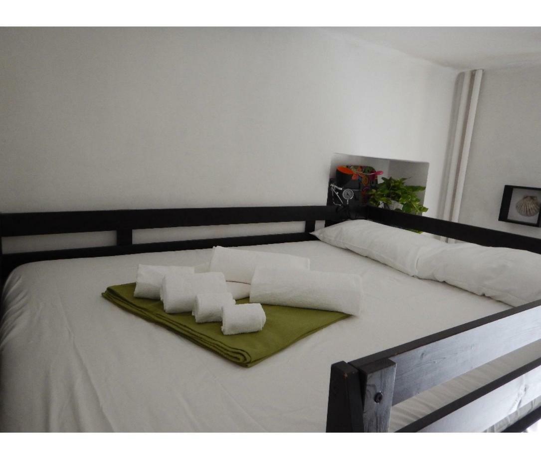 Ferienwohnung Bilocale A San Salvario Turin Exterior foto